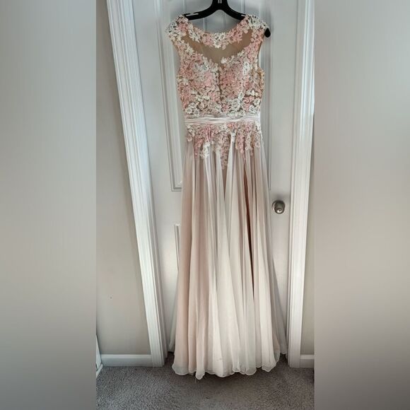 Mac Duggal embellished illusion cap sleeve a line Gown 8 Floral Beaded Dress - Picture 8 of 8